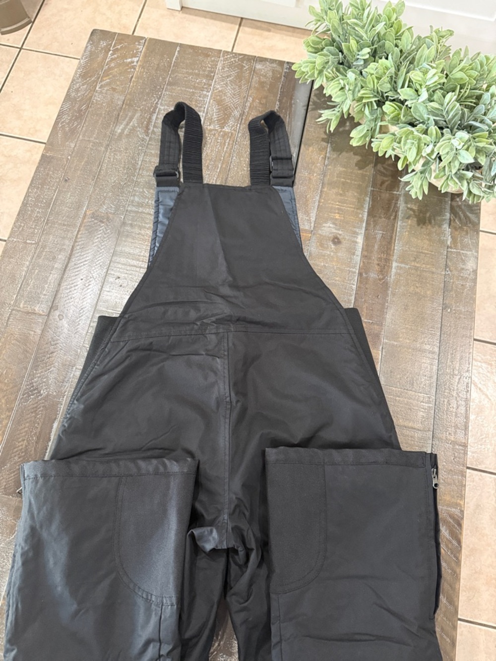 Arctix Women's Insulated Bibs in Slate Gray and Black - Size SMALL - Picture 9 of 12